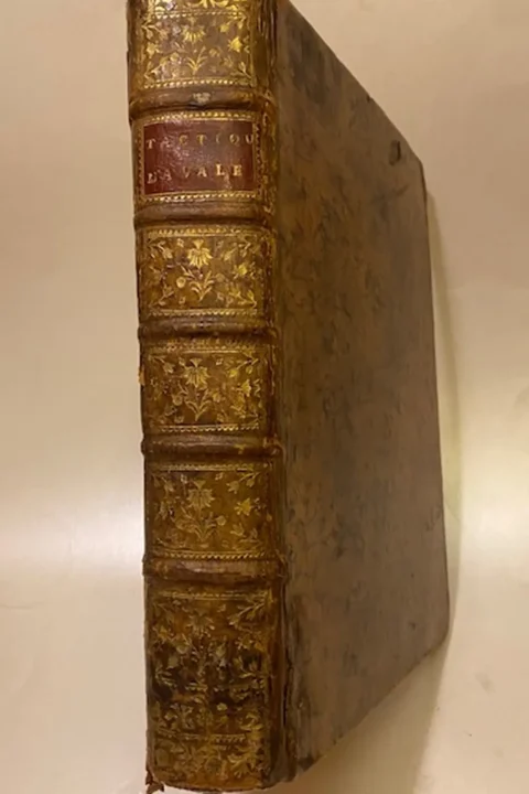 Tactique navale ou traitè des évoltions et des signaux avec figures en taille-douce.