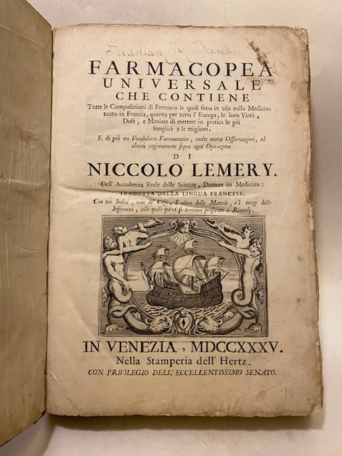 Farmacopea universale che contiene tutte le composizioni di farmacia le quali sono in uso nella medicina tanto in Francia quanto per tutta l’Europa, le loro virtù, dose, e maniere di mettere in pratica le più semplici le migliori Farmacopea universale che contiene tutte le composizioni di farmacia le quali sono in uso nella medicina tanto in Francia quanto per tutta l’Europa, le loro virtù, dose, e maniere di mettere in pratica le più semplici le migliori. Ed in più un vocabolario farmaceutico, molte nuove osservazioni, ed alcuni ragionamenti sopra ogni operazione…
