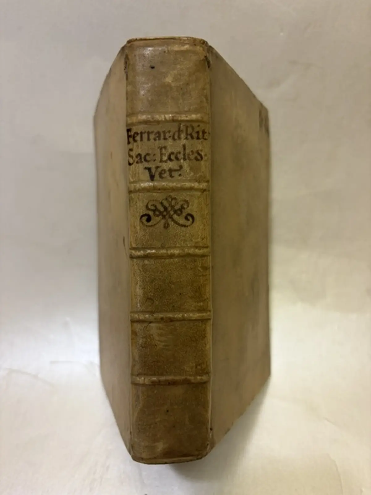 Bernardini Ferrarii Mediolanensis Theologi De Ritu Sacrarum Ecclesiae Veteris Concionum. Con prefatione Joannis Georgii Graevii Bernardini Ferrarii Mediolanensis Theologi De Ritu Sacrarum Ecclesiae Veteris Concionum. Con prefatione Joannis Georgii Graevii.